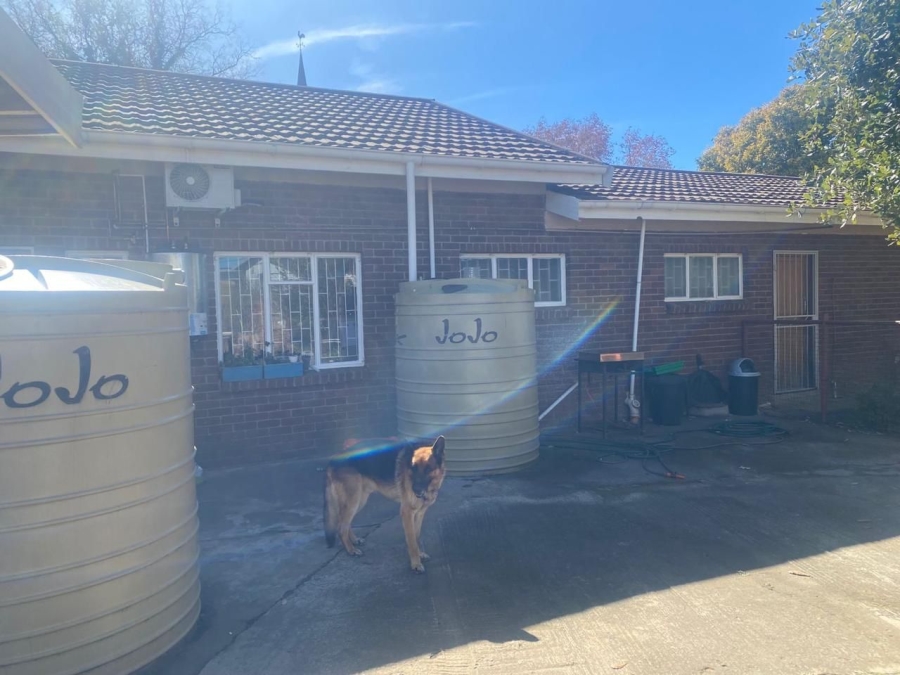 5 Bedroom Property for Sale in Ladybrand Free State